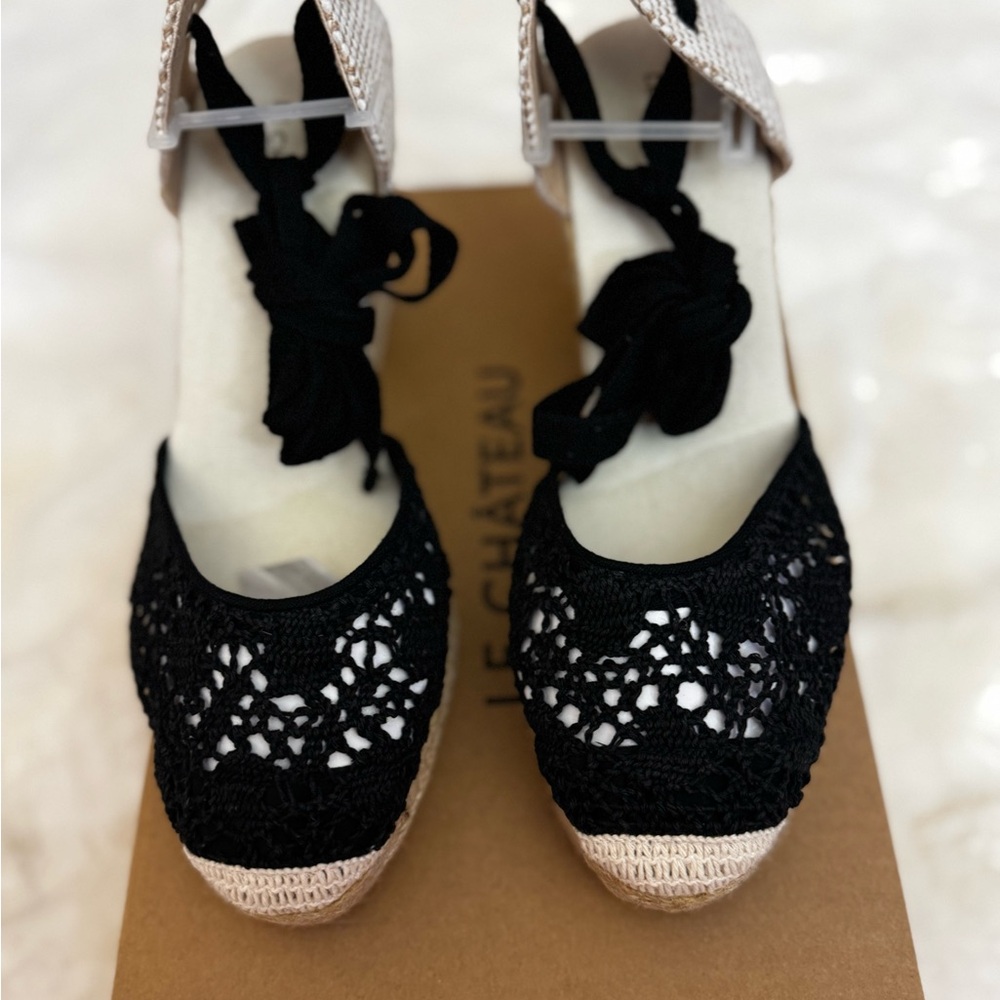 Brand new Le chateau Black Espadrille Wedges